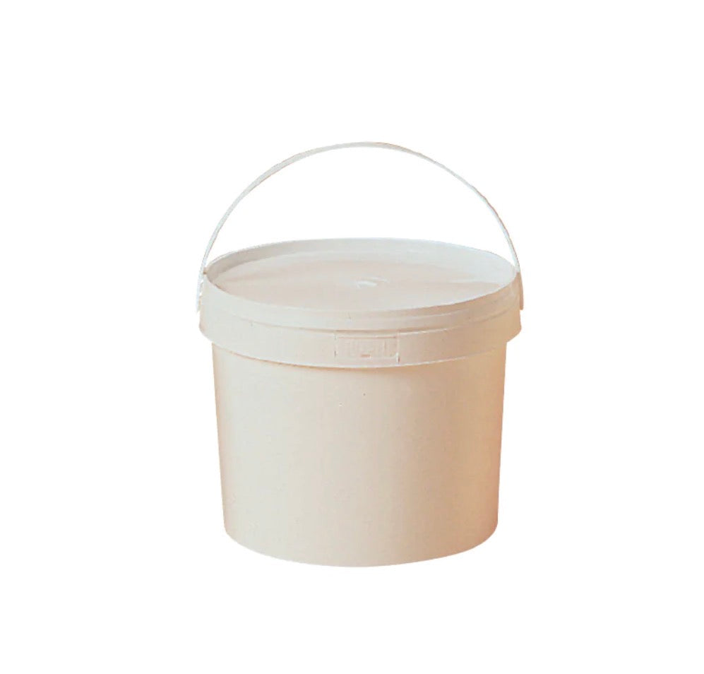 Seau plastique blanc 10kg (8,6L ) avec couvercle